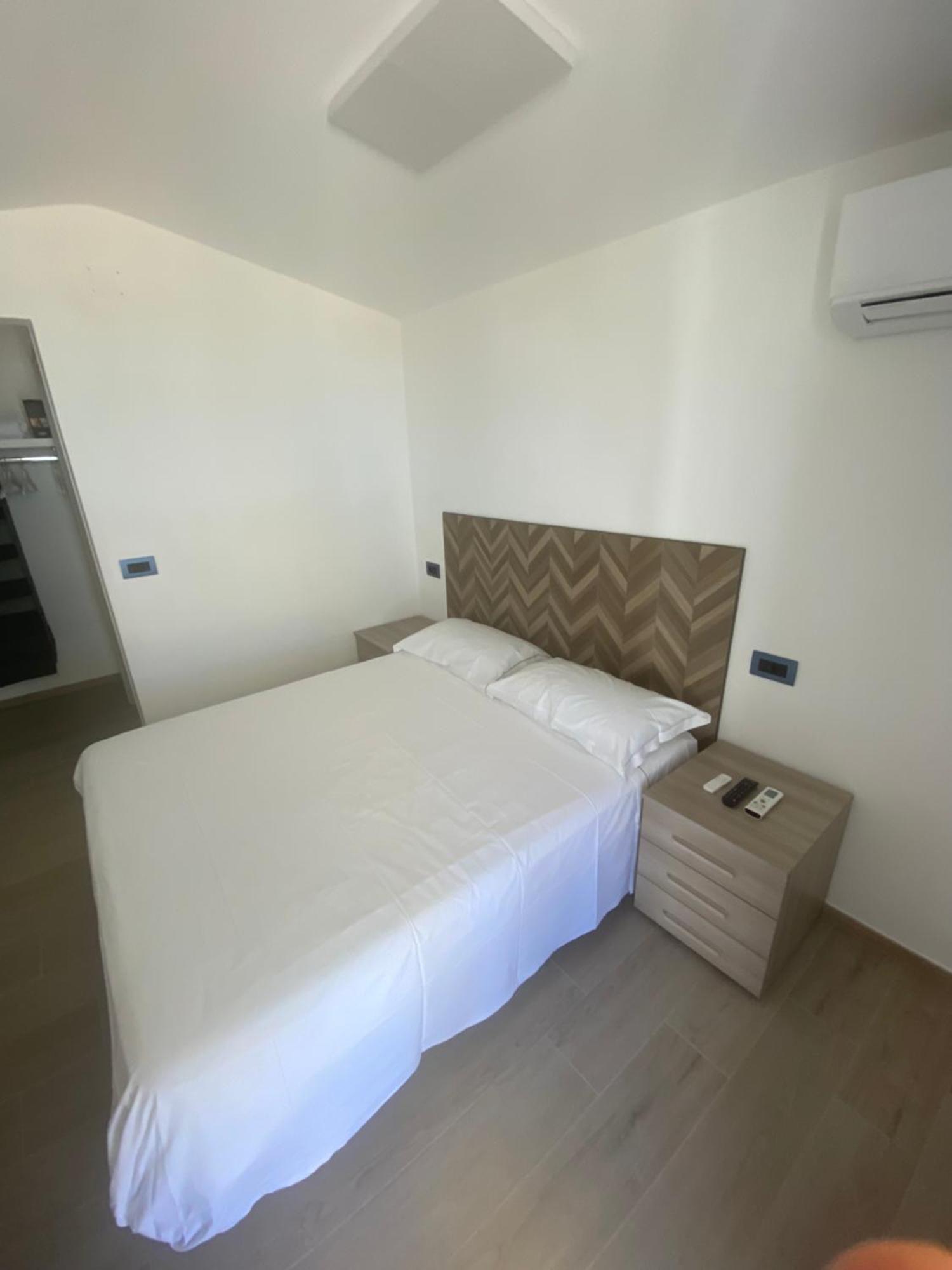 Marina Bay Beach Suites Peschici Eksteriør bilde