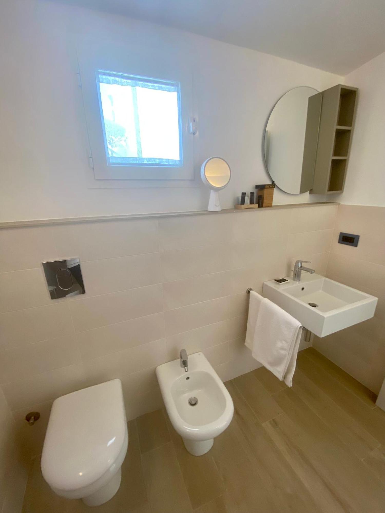 Marina Bay Beach Suites Peschici Eksteriør bilde
