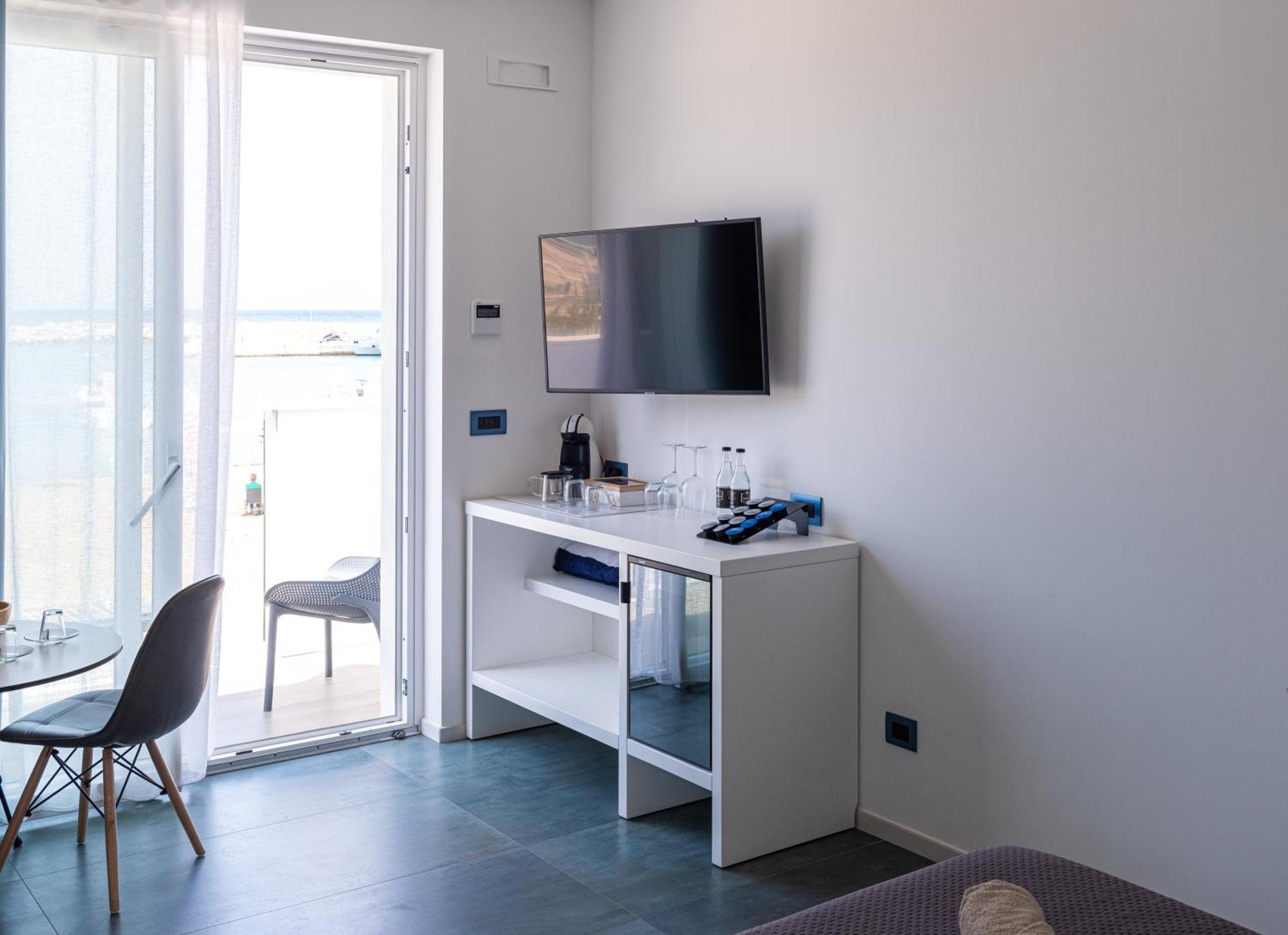 Marina Bay Beach Suites Peschici Eksteriør bilde