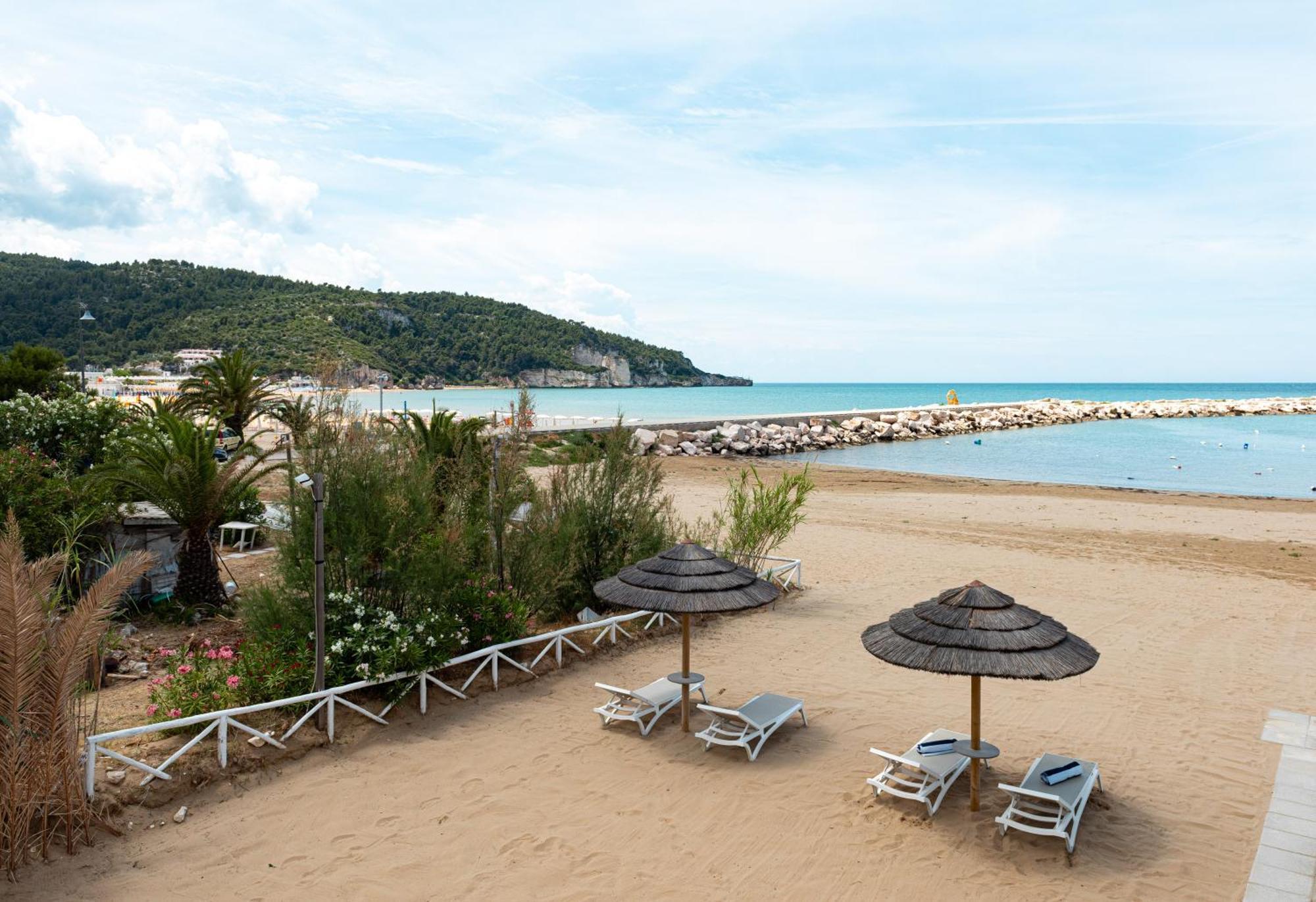 Marina Bay Beach Suites Peschici Eksteriør bilde