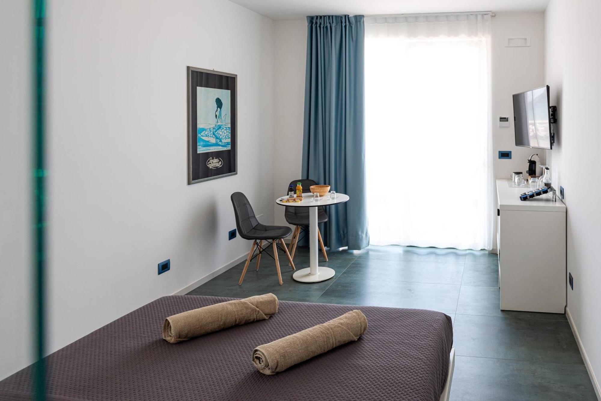 Marina Bay Beach Suites Peschici Eksteriør bilde