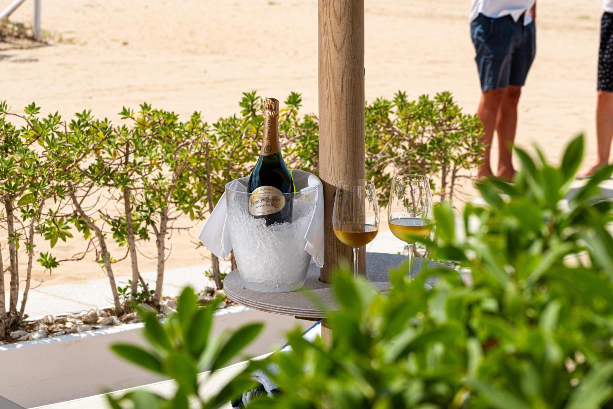 Marina Bay Beach Suites Peschici Eksteriør bilde