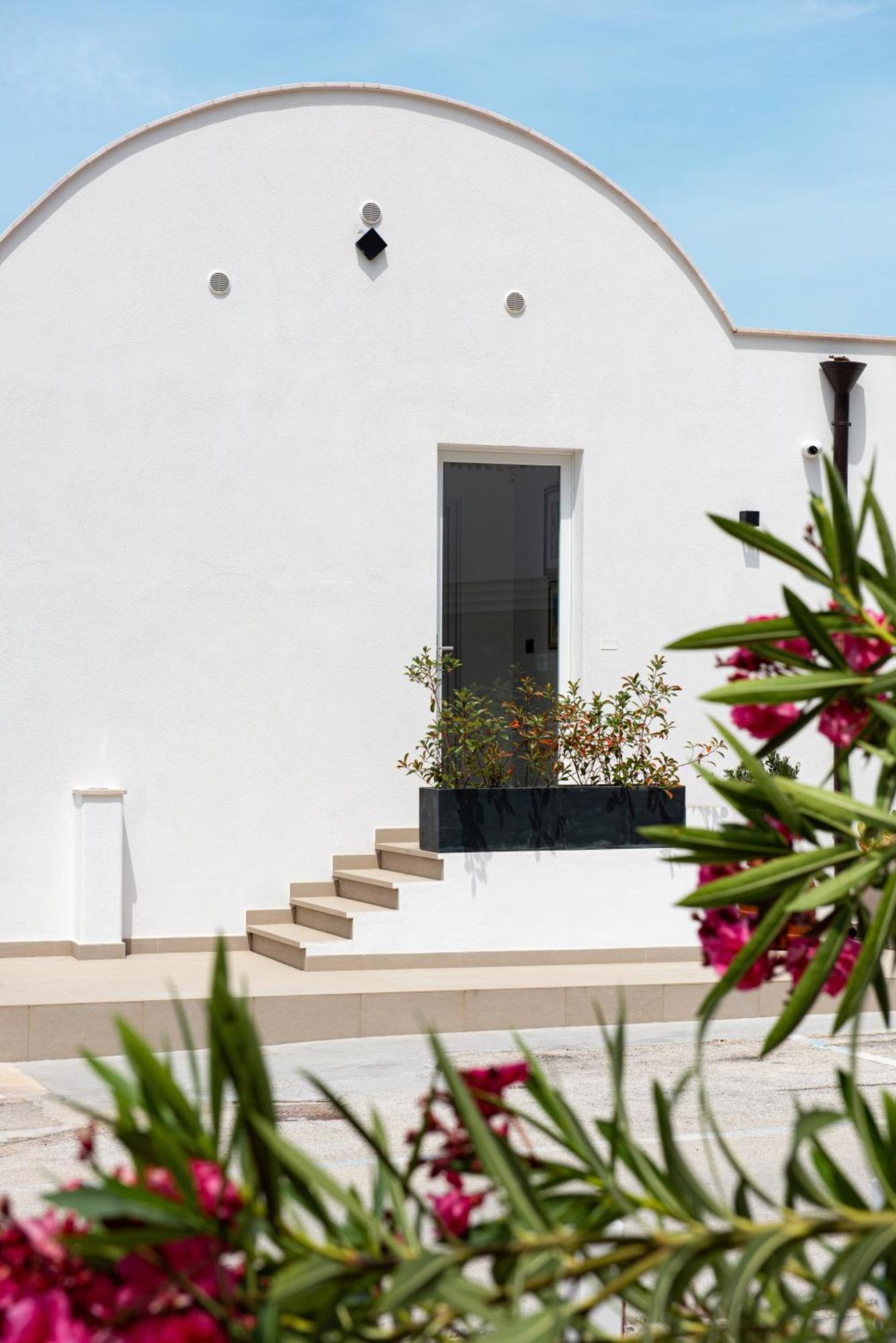 Marina Bay Beach Suites Peschici Eksteriør bilde