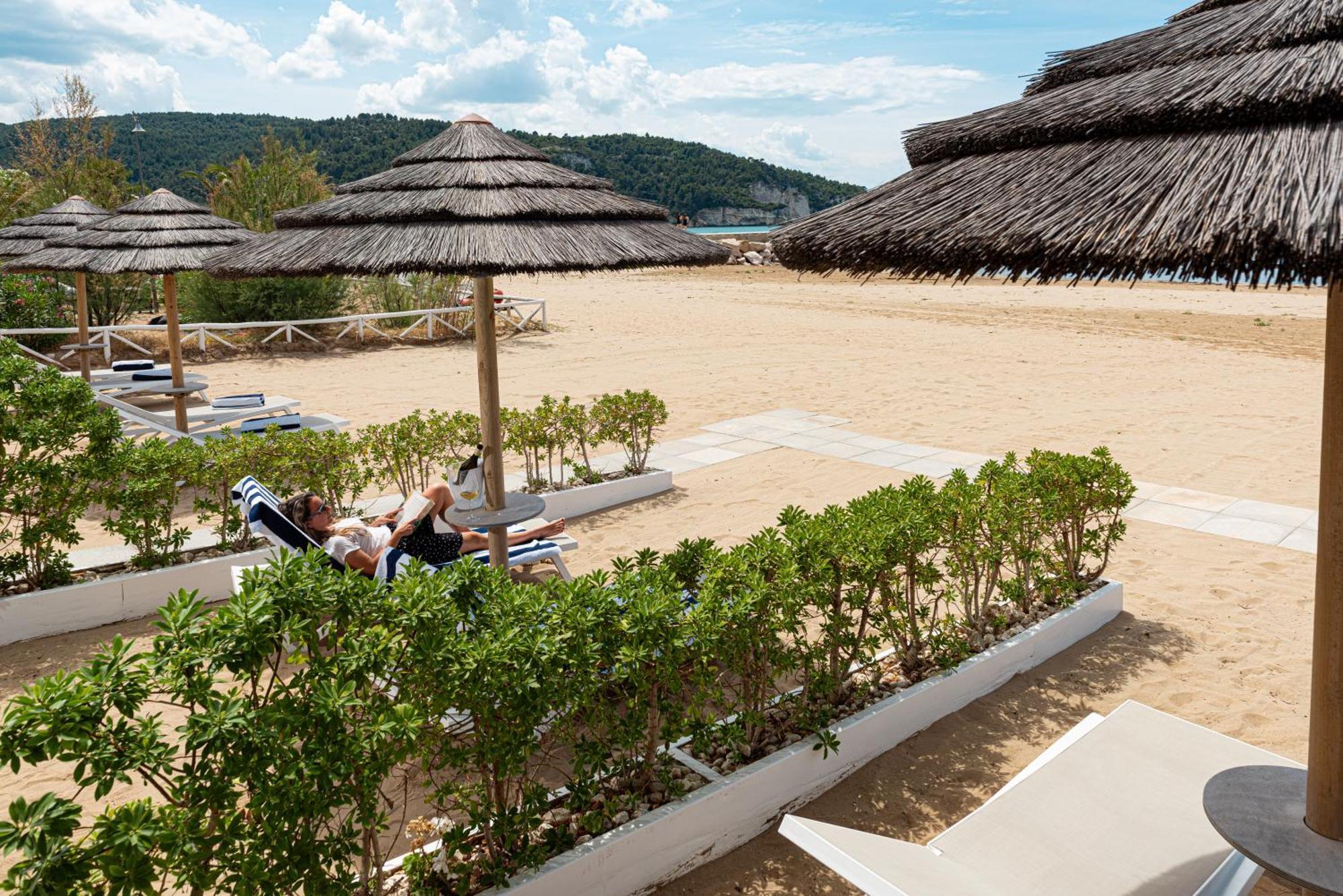 Marina Bay Beach Suites Peschici Eksteriør bilde